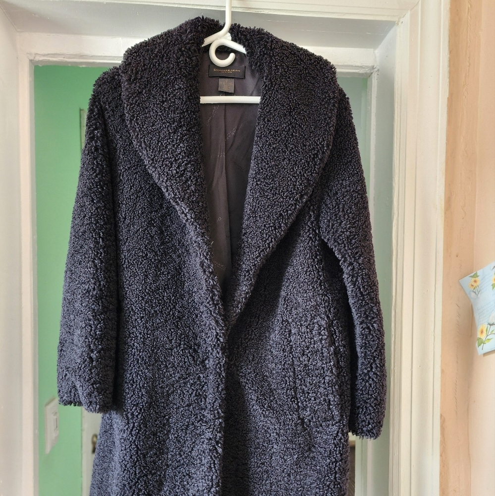 Donna Karan women's Faux fur soft textured coat.